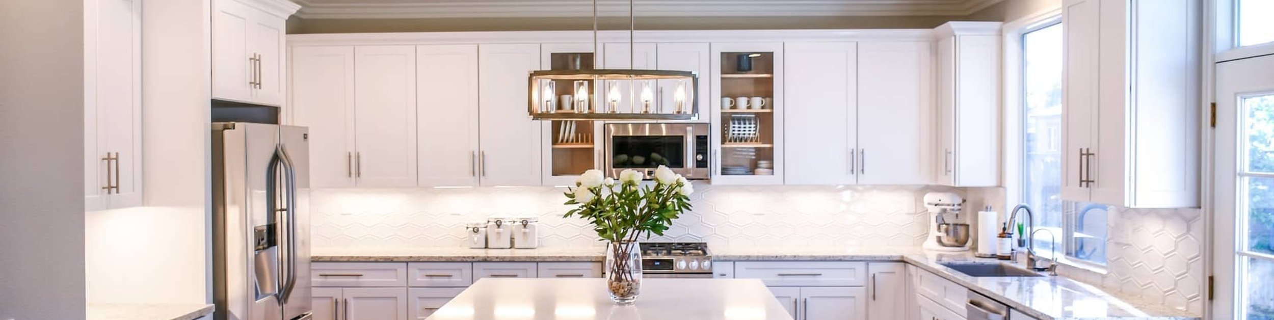 Finished Windsor kitchen with upgraded lighting and electrical planning