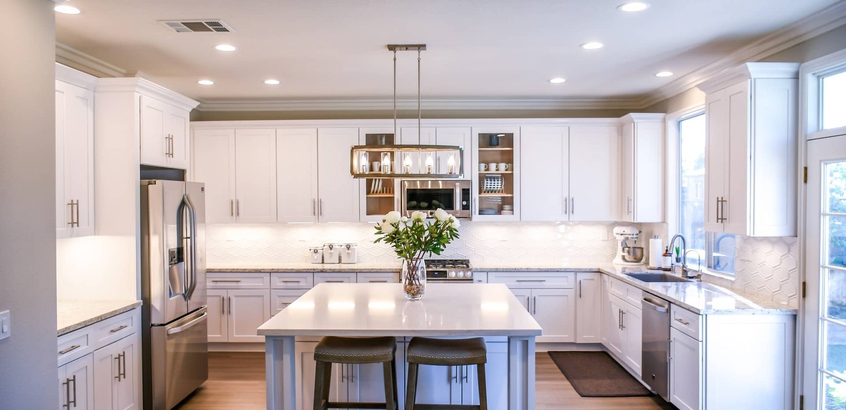 Finished Windsor kitchen with upgraded lighting and electrical planning